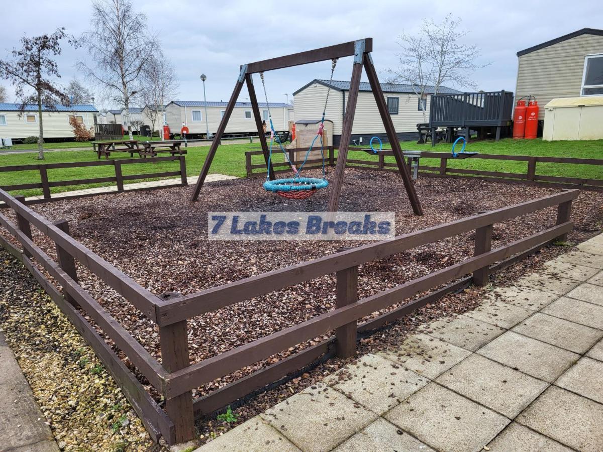 7 Lakes Breaks At 7 Lakes Country Park Crowle  Eksteriør bilde